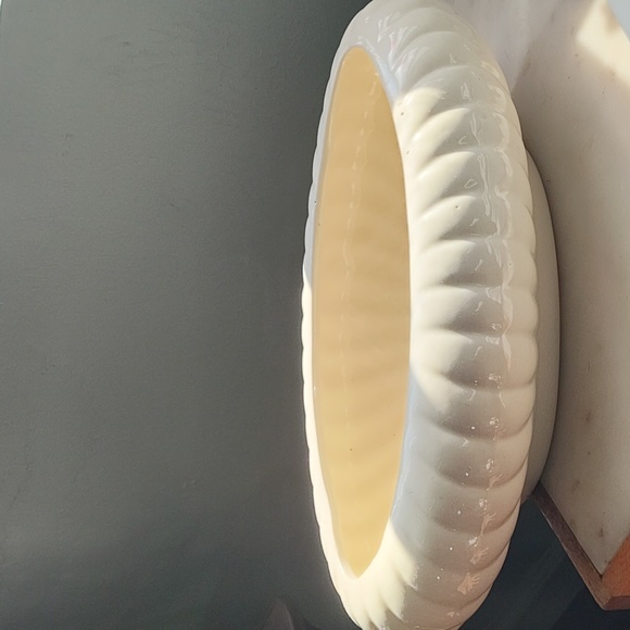 Other - Vintage oval pot planter